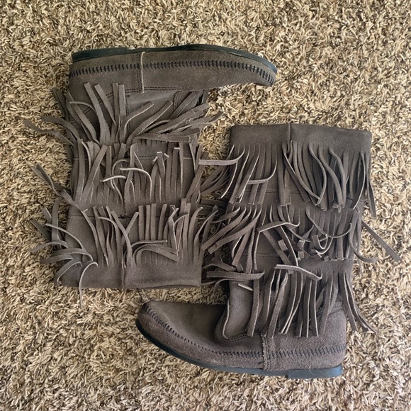 Minnetonka Shoes - three layer fringe moccasin boots